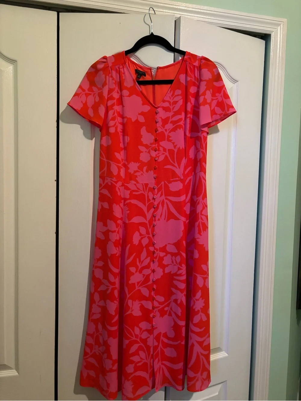 Women’s dress